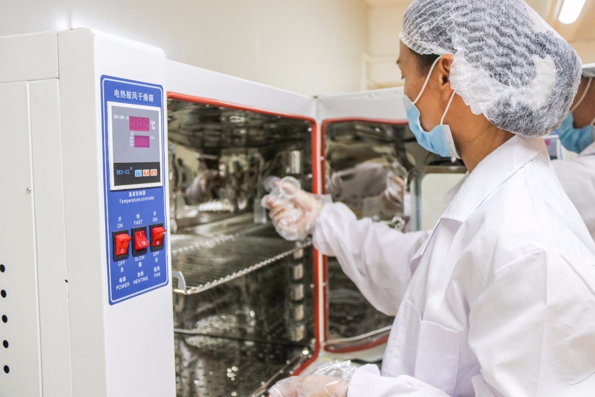 IMG_0966.jpg IMG_0966.jpg